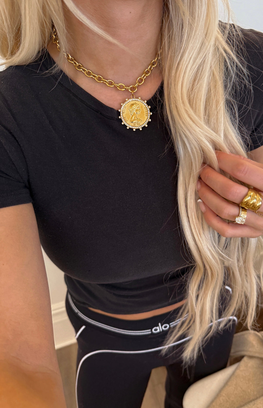 THE SMALL COIN NECKLACE