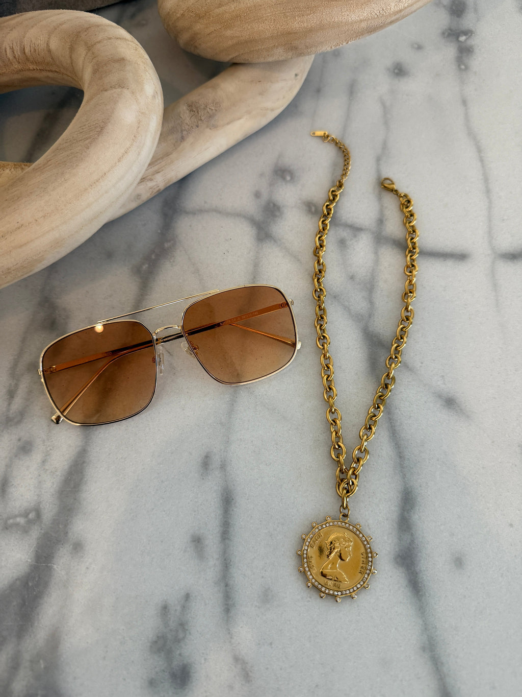 THE SMALL COIN NECKLACE