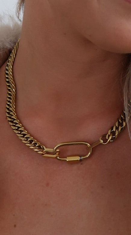 THE STEPHANIE NECKLACE