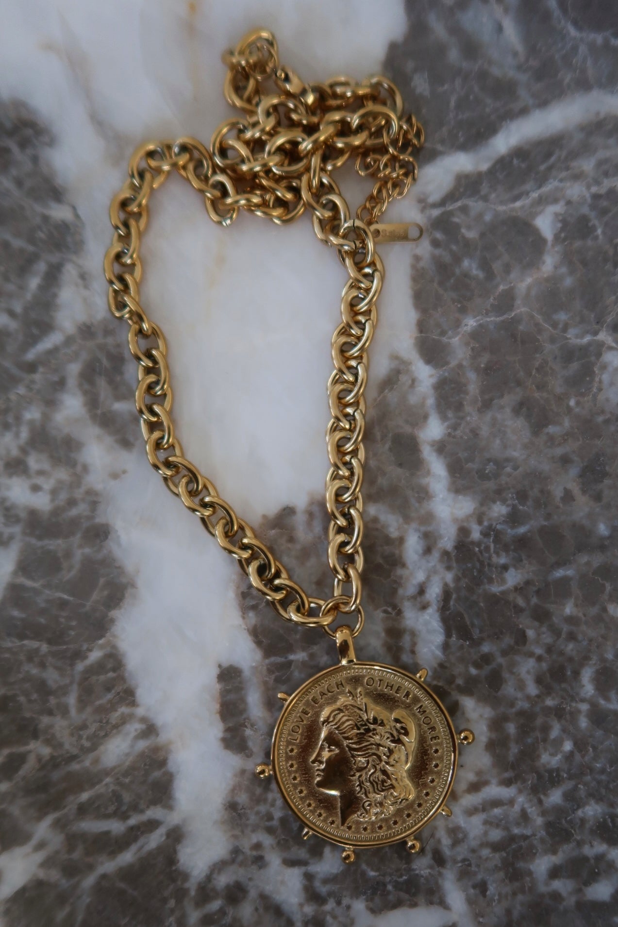 THE GOLD COIN NECKLACE