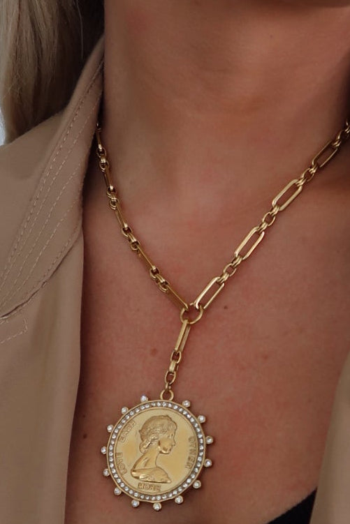 THE LARIAT COIN NECKLACE