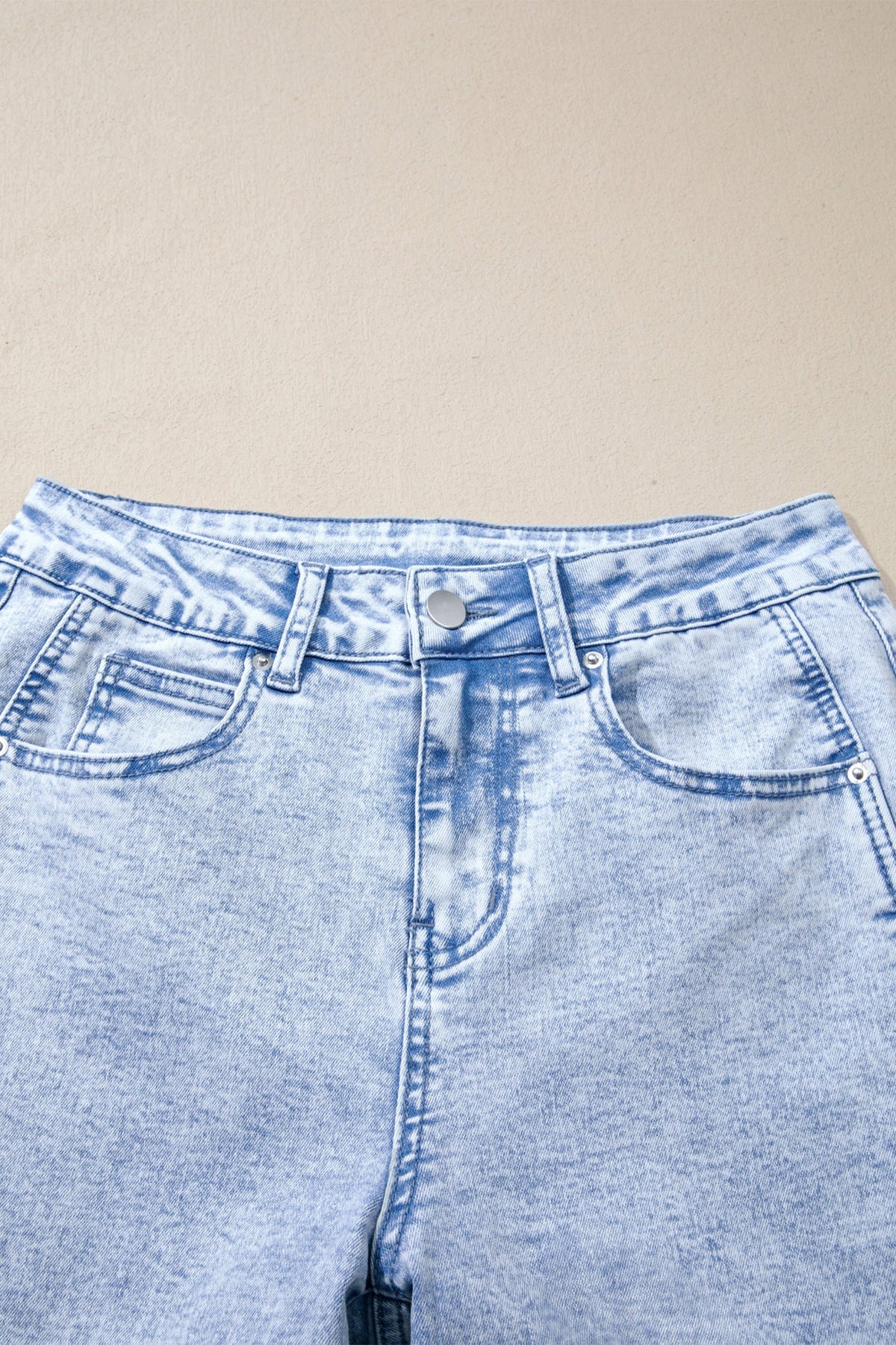 The Lennon Light Wash Barrel Jeans