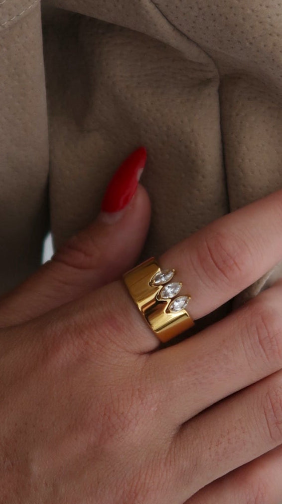 THE HAILEE RING