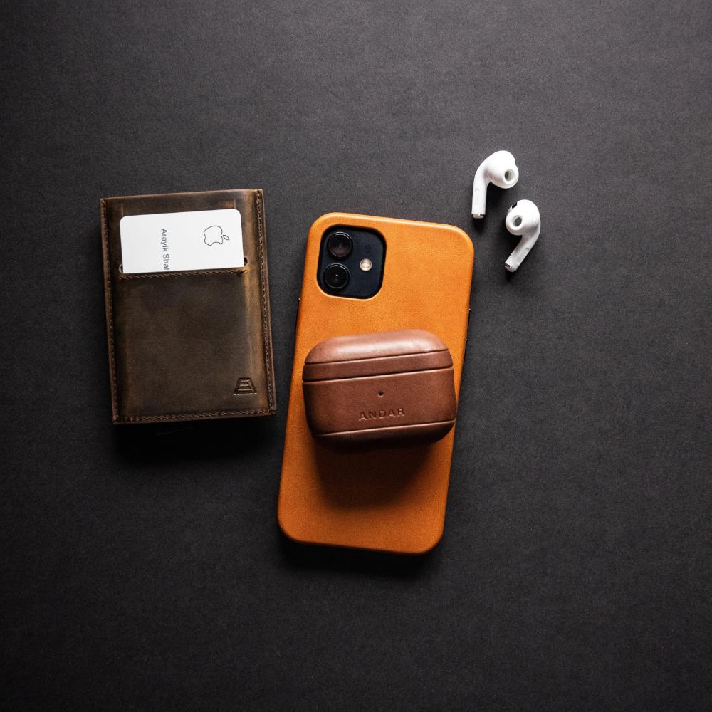 The Capsule Airpods Case