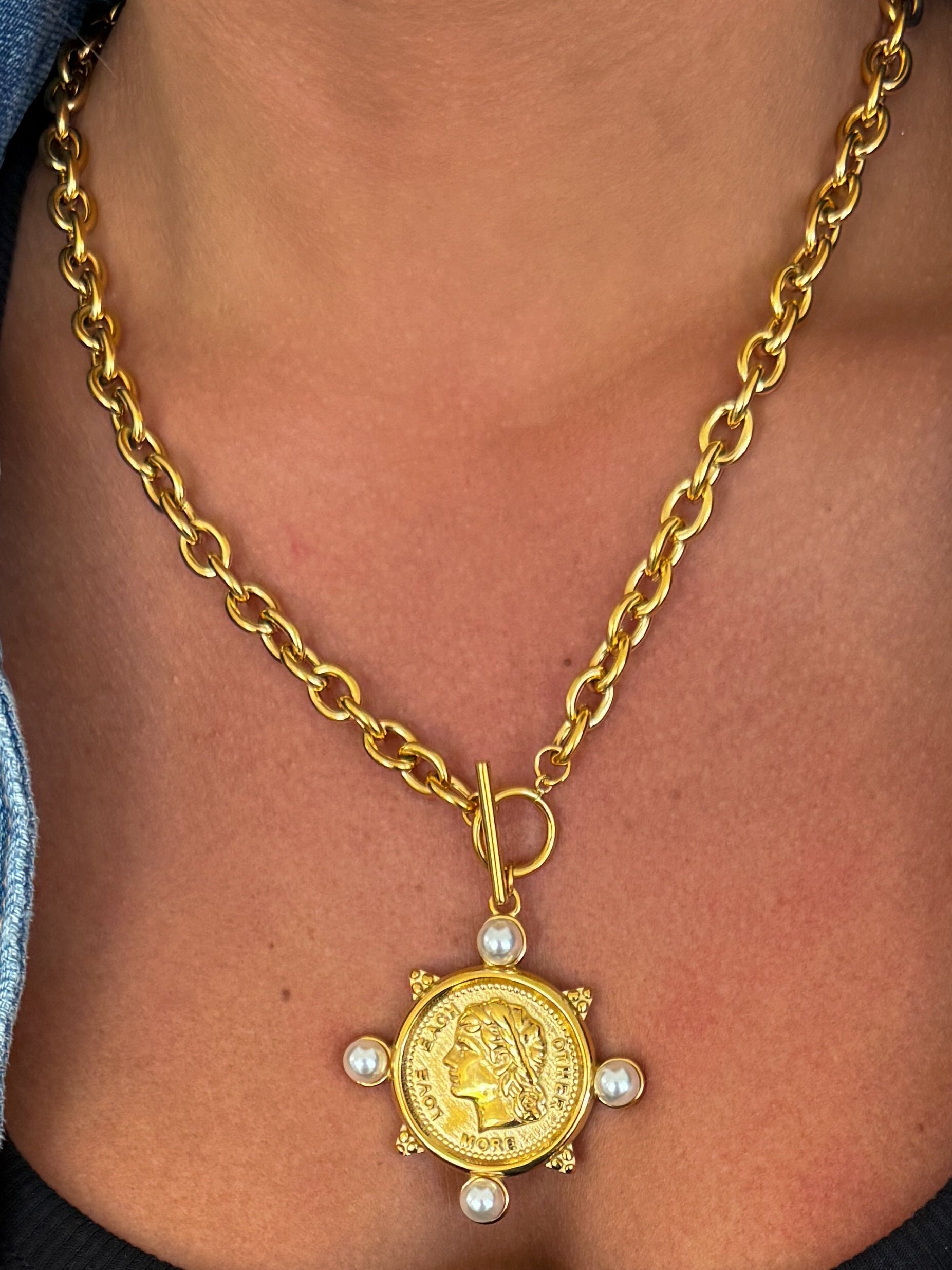 THE PEARL COIN NECKLACE