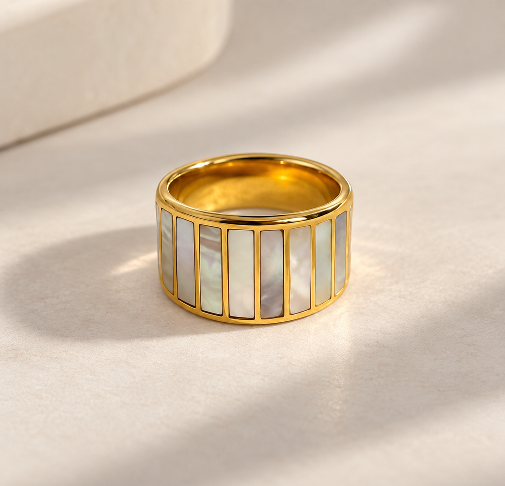 The Riviera Shell Ring