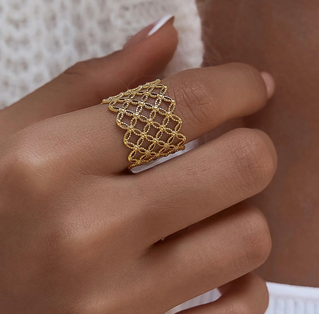 The Ridley 18K Gold Non Tarnish Lattice Ring
