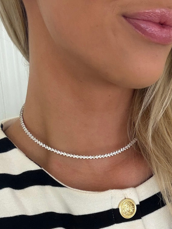 THE LUXE TENNIS NECKLACE