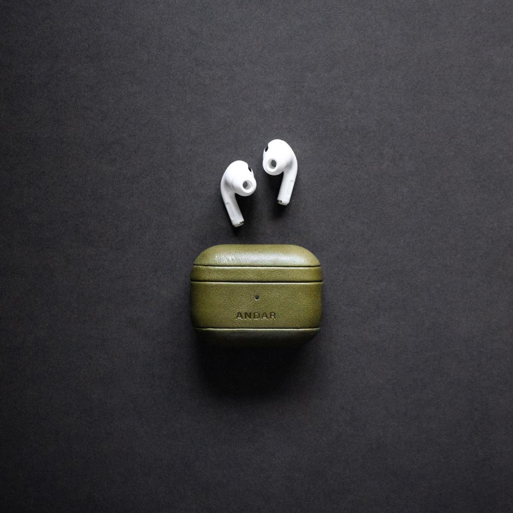 The Capsule Airpods Case