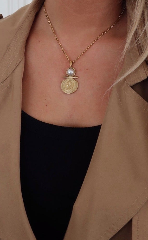THE ASTRID NECKLACE