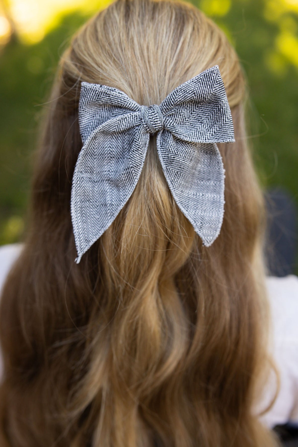The Ebony Tweed Darling Hair Bow