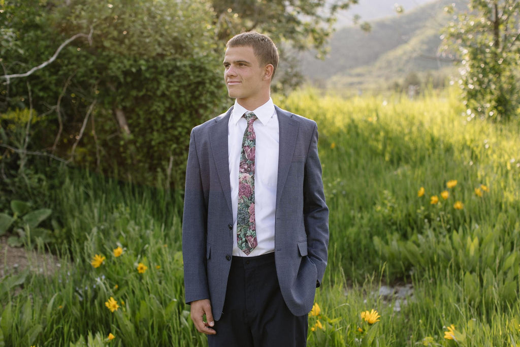 The Foyer Floral Men's Tie