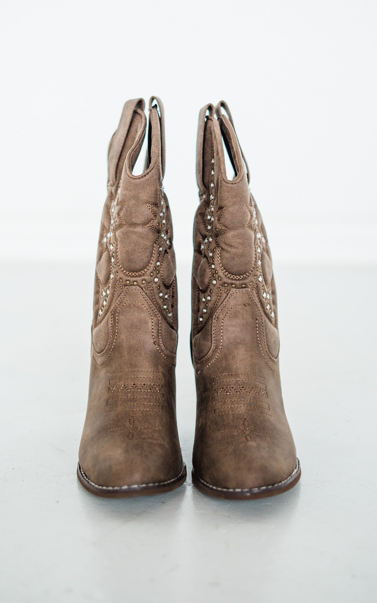 The Houston Western Boots in Taupe