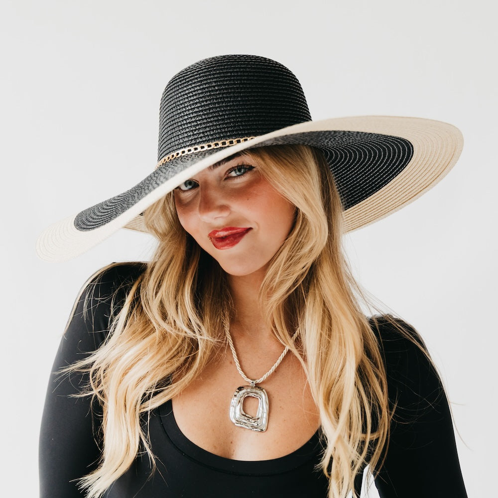 The Irregular Square Statement Necklace - WATERPROOF