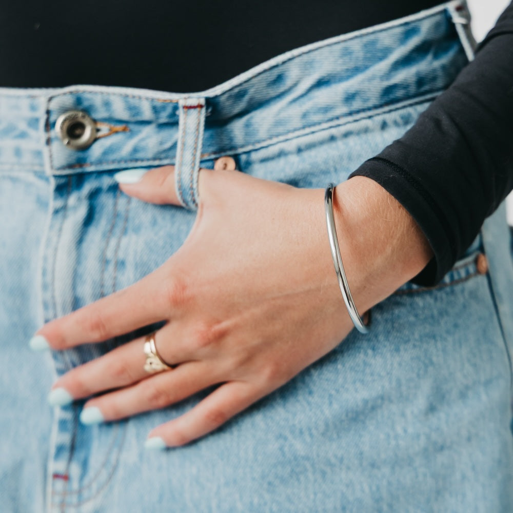 The Timeless Chic Bangle Bracelet - WATERPROOF