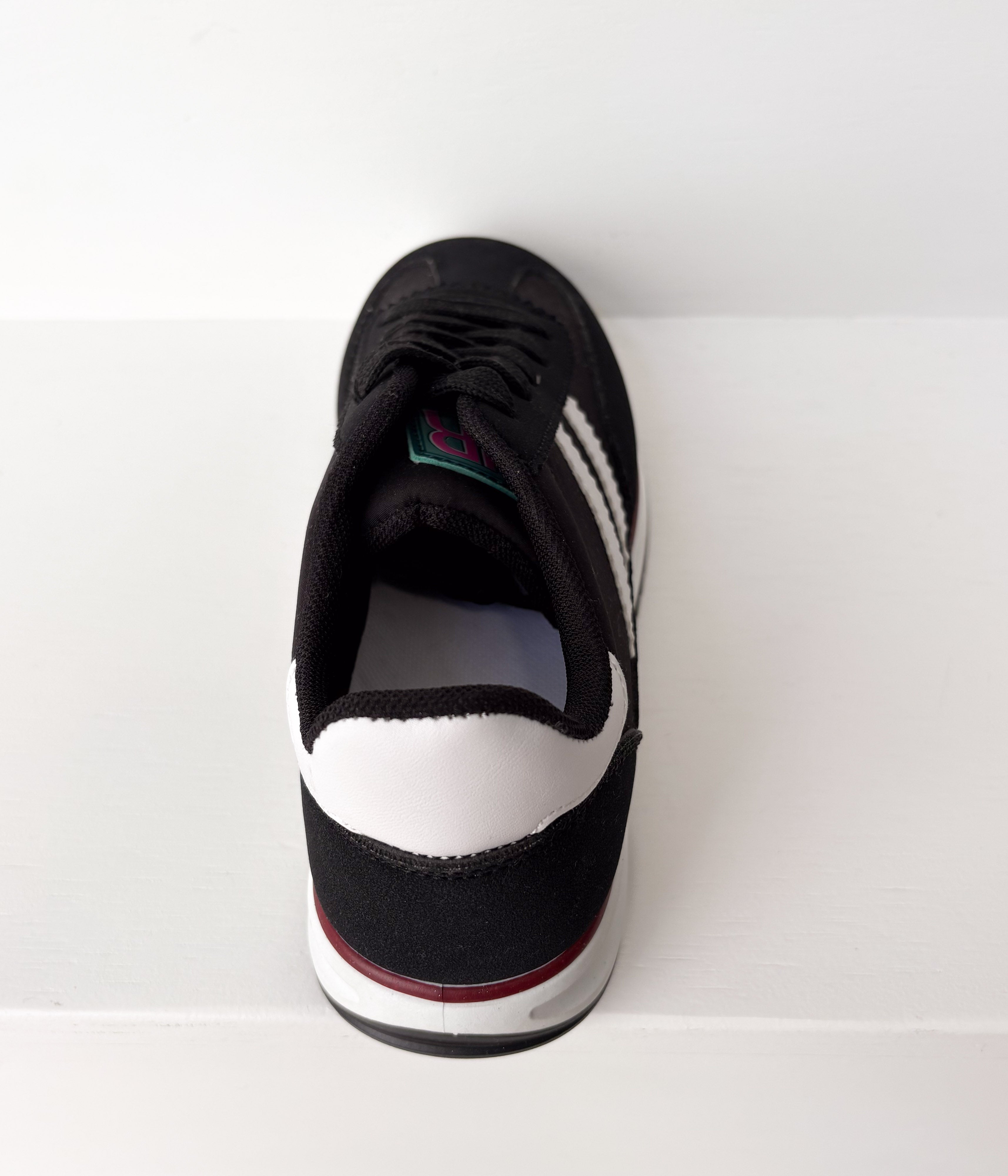 The Tokyo Dual Stripe Sneakers in Black